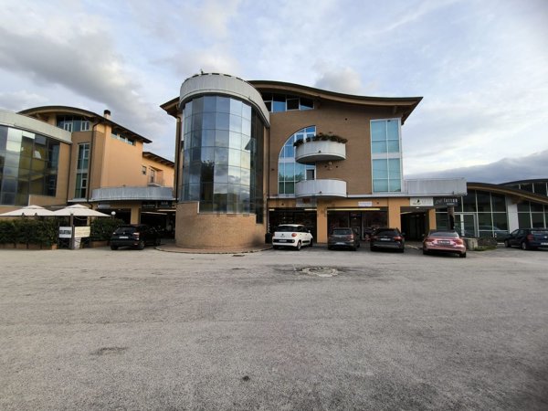 ufficio in vendita a L'Aquila