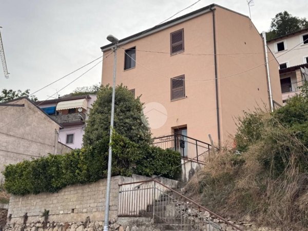 appartamento in vendita a L'Aquila in zona Monticchio/frazione Bagno