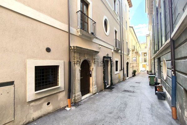 appartamento in vendita a L'Aquila in zona Centro Città
