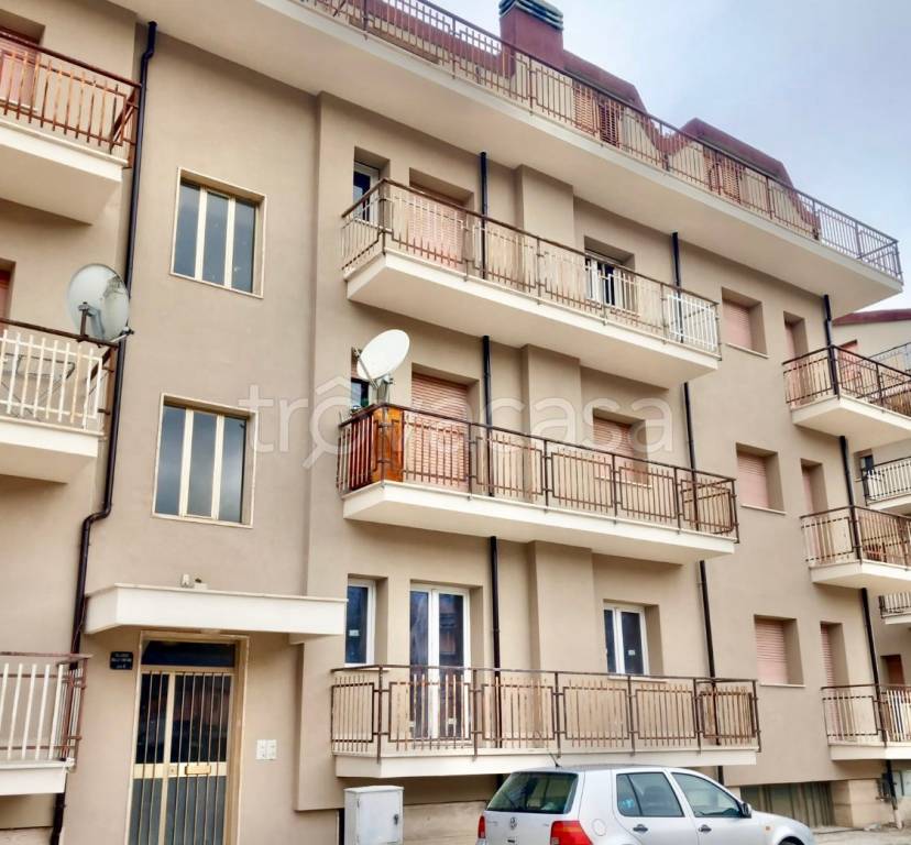 appartamento in vendita a Lecce nei Marsi in zona Vallemora