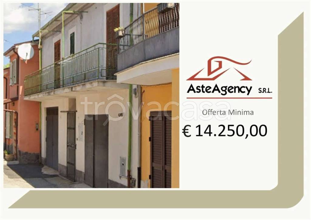 appartamento in vendita a Lecce nei Marsi