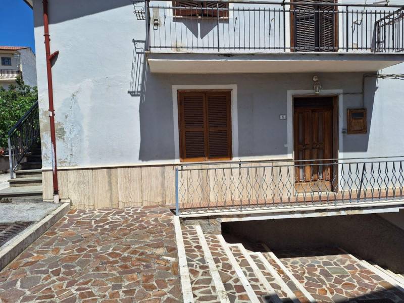 appartamento in vendita a Luco dei Marsi