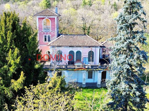 casa indipendente in vendita a Luco dei Marsi