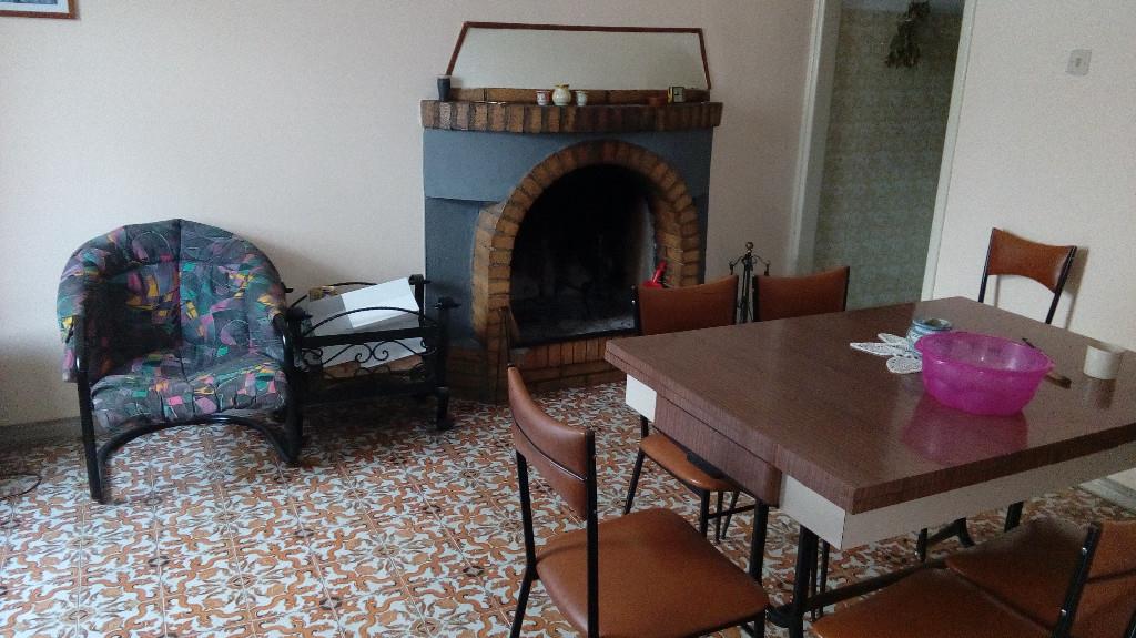 casa indipendente in vendita a Luco dei Marsi