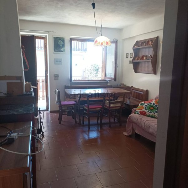 appartamento in vendita a Lucoli in zona Casamaina