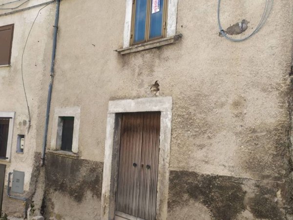 appartamento in vendita a Lucoli in zona Casamaina