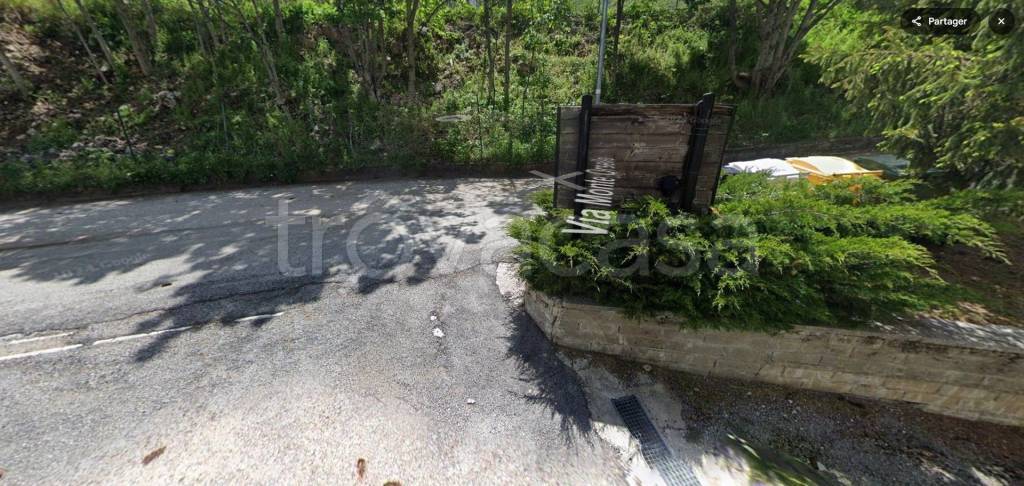 appartamento in vendita a Lucoli in zona Casamaina