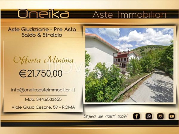 appartamento in vendita a Lucoli in zona Casamaina