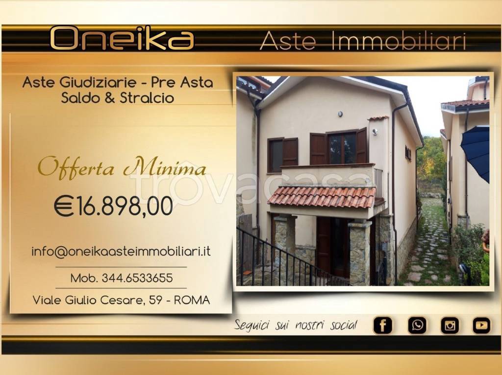 casa indipendente in vendita a Lucoli