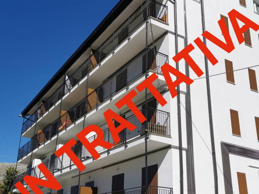 appartamento in vendita a Lucoli in zona Piaggia