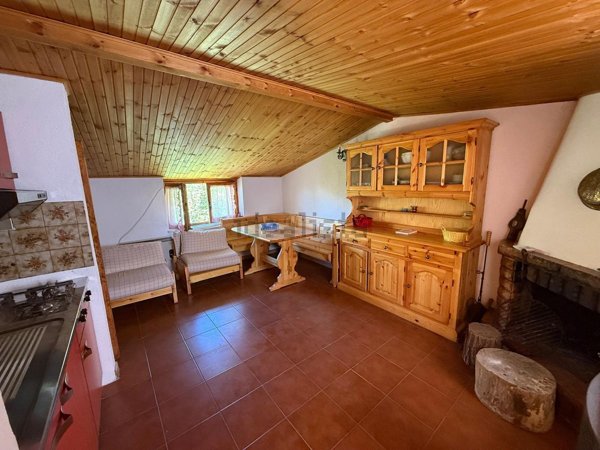 appartamento in vendita a Lucoli in zona Casamaina