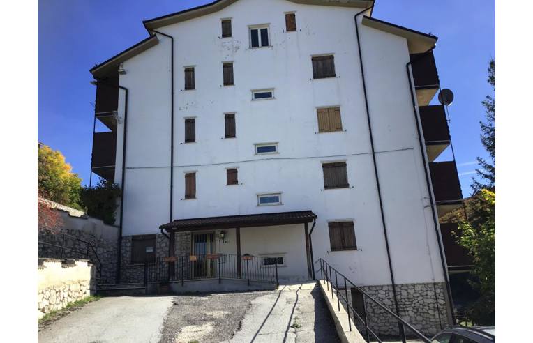 attico in vendita a Lucoli in zona Casamaina