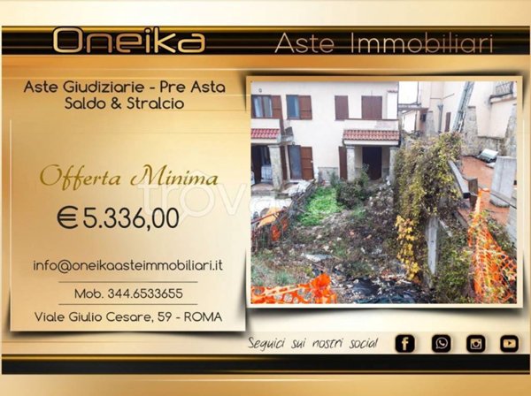 casa indipendente in vendita a Lucoli