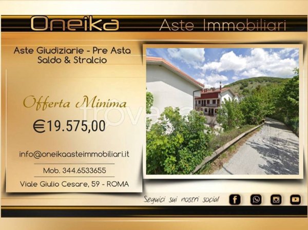 appartamento in vendita a Lucoli in zona Casamaina