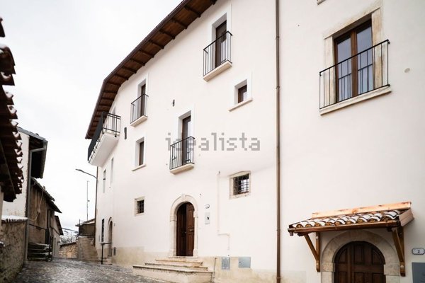 casa indipendente in vendita a Lucoli in zona Lucoli Alto