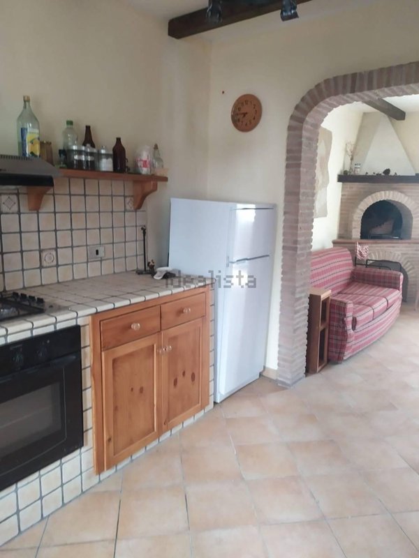 casa indipendente in vendita a Lucoli in zona Casamaina