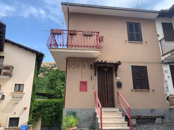 appartamento in vendita a Lucoli in zona Colle di Lucoli