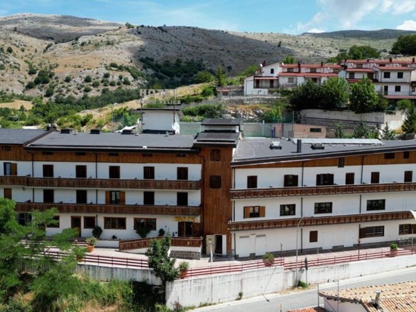 negozio in vendita a Lucoli