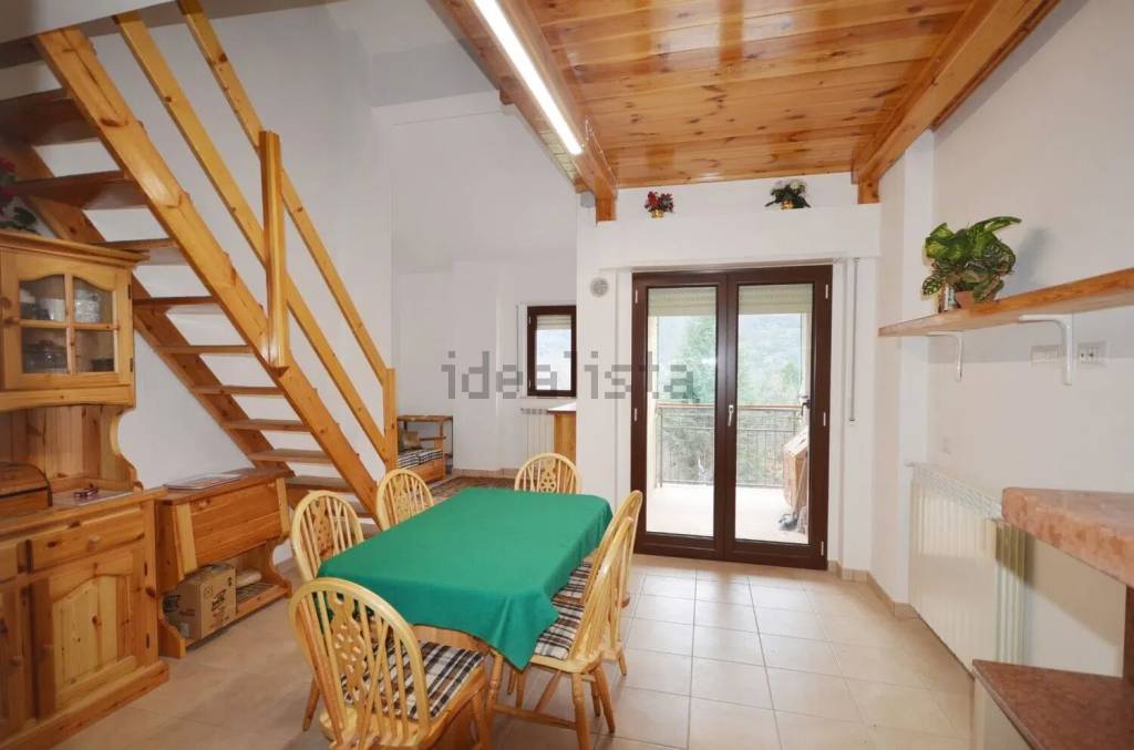 appartamento in vendita a Lucoli