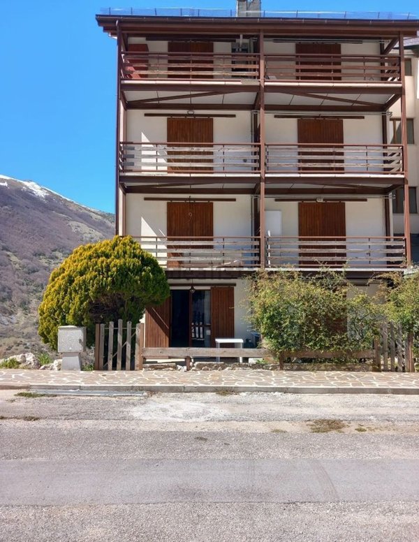 appartamento in vendita a Lucoli in zona Prato Lonaro