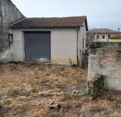 intera palazzina in vendita a Magliano de' Marsi
