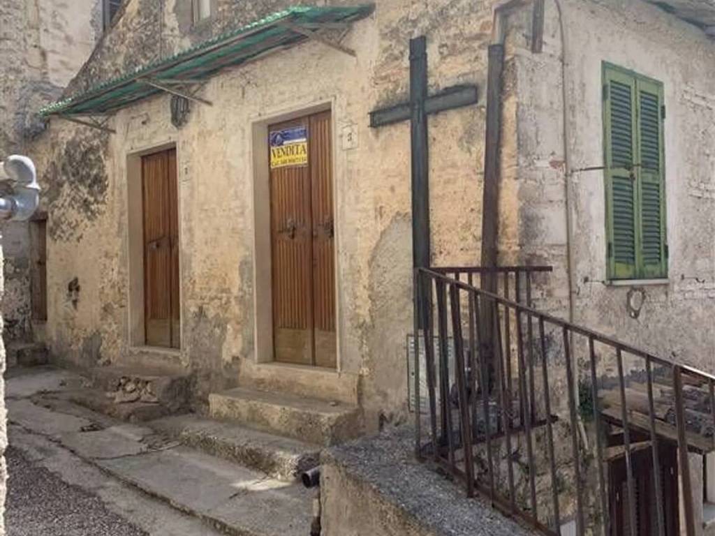 appartamento in vendita a Magliano de' Marsi