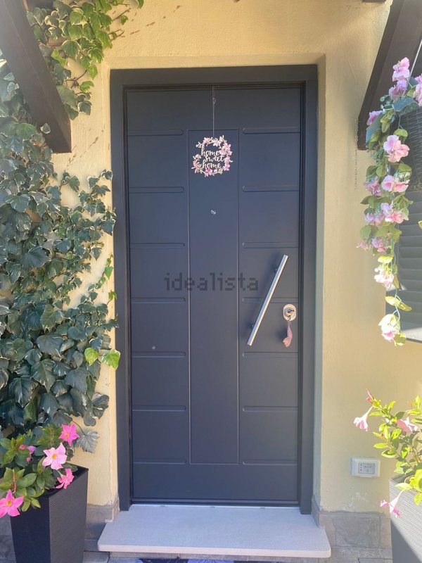 casa indipendente in vendita a Magliano de' Marsi