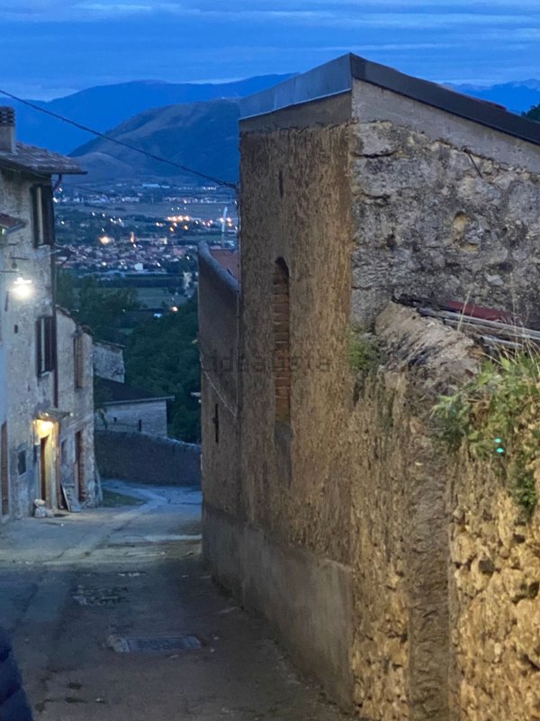 appartamento in vendita a Magliano de' Marsi