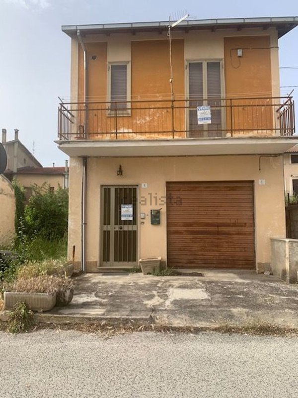 esavano in vendita a Magliano de' Marsi