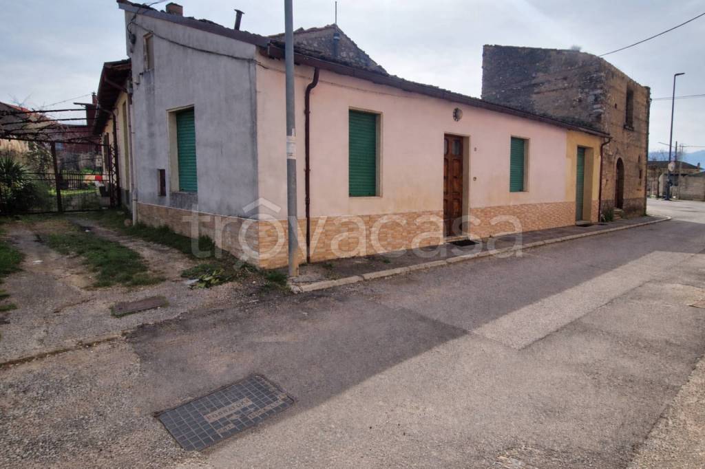 appartamento in vendita a Magliano de' Marsi