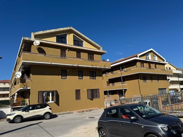 appartamento in vendita a Magliano de' Marsi