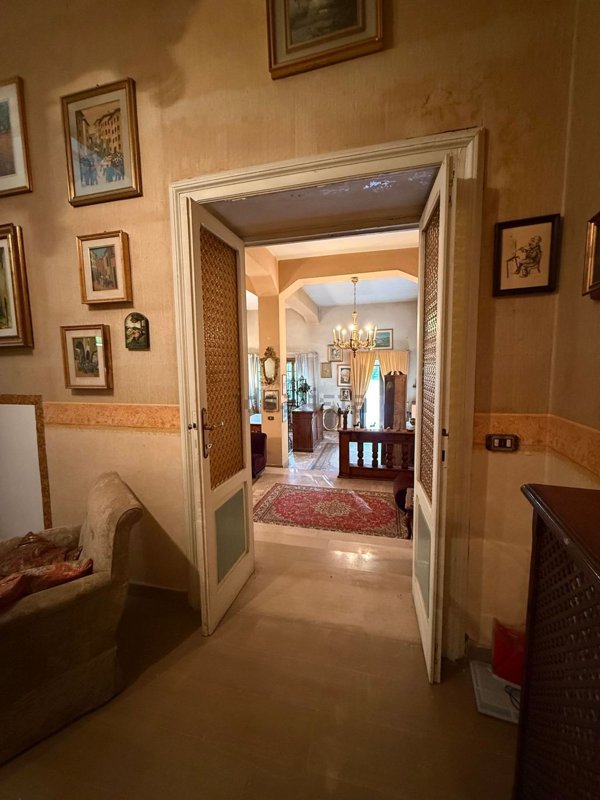 casa indipendente in vendita a Magliano de' Marsi