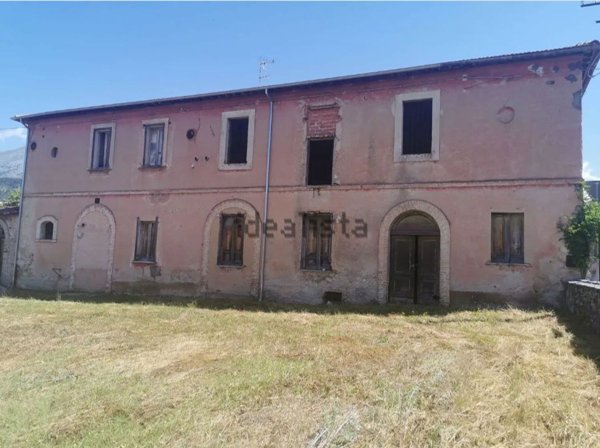 appartamento in vendita a Magliano de' Marsi