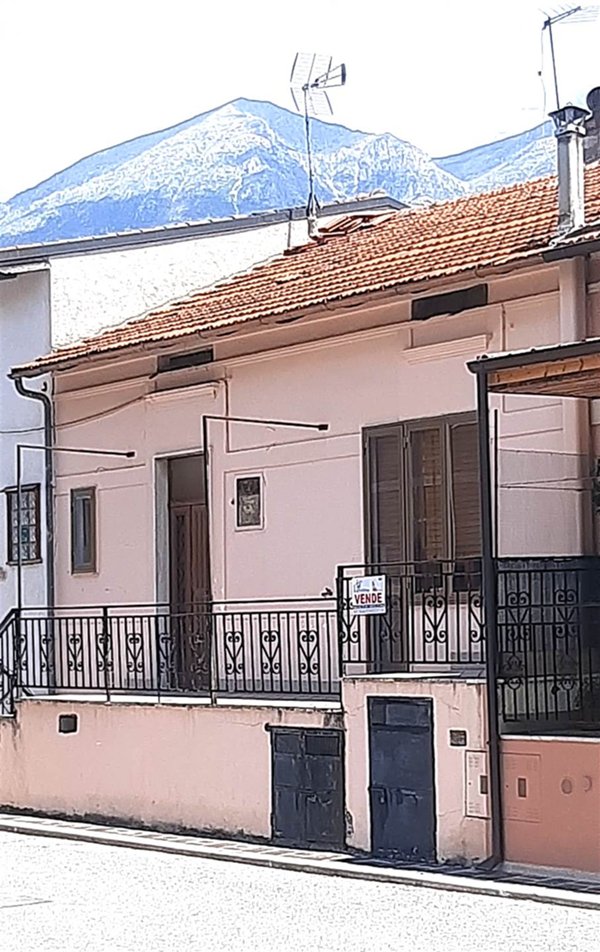appartamento in vendita a Magliano de' Marsi