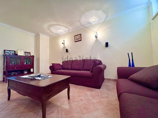 casa indipendente in vendita a Massa d'Albe