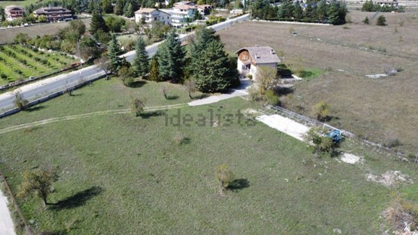 casa indipendente in vendita a Massa d'Albe