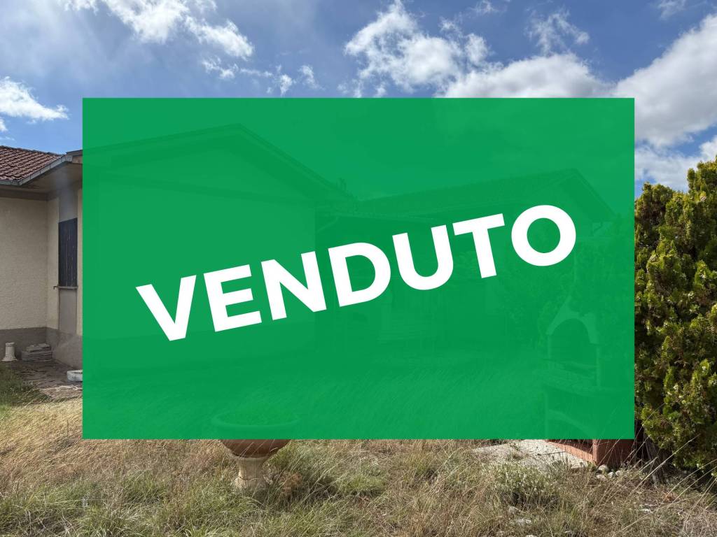 casa indipendente in vendita a Massa d'Albe