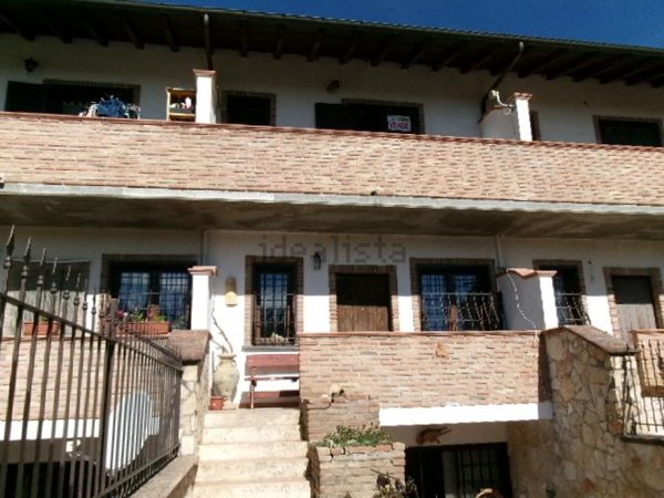 casa indipendente in vendita a Massa d'Albe in zona Forme