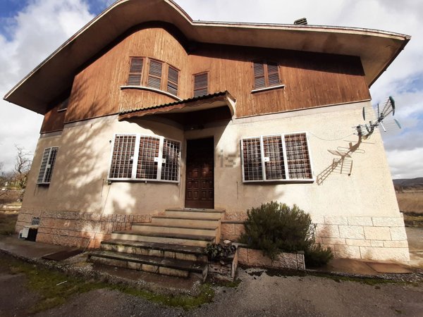 casa indipendente in vendita a Massa d'Albe