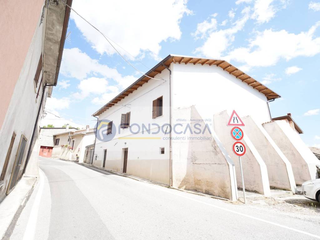 casa indipendente in vendita a Massa d'Albe in zona Forme
