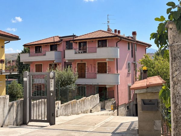 appartamento in vendita a Massa d'Albe in zona Forme