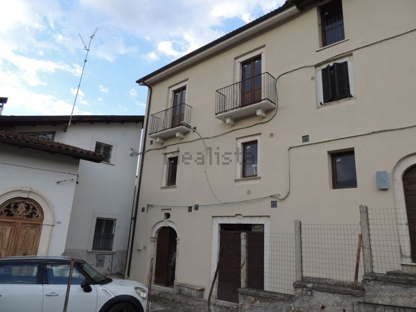 casa indipendente in vendita a Molina Aterno