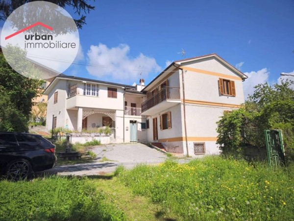 casa indipendente in vendita a Montereale