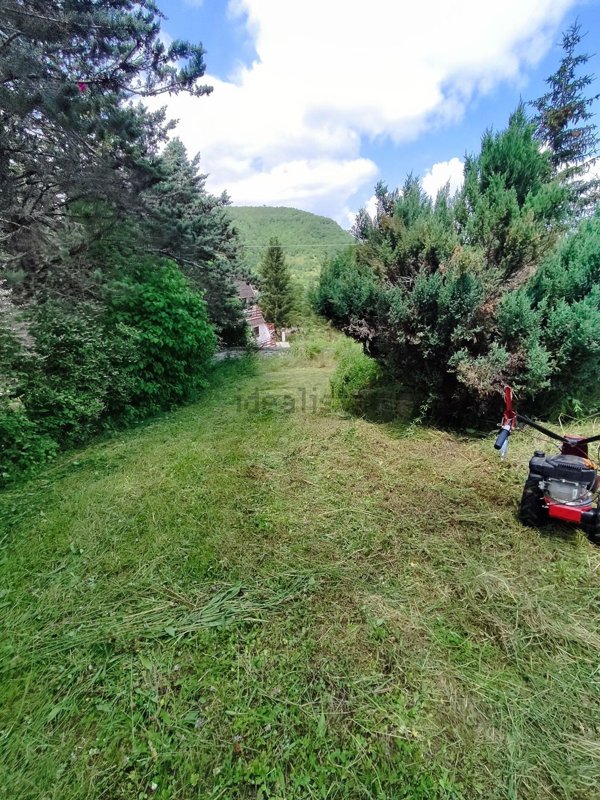 casa indipendente in vendita a Montereale