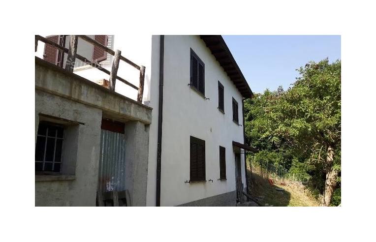 casa indipendente in vendita a Montereale in zona Colle Verrico