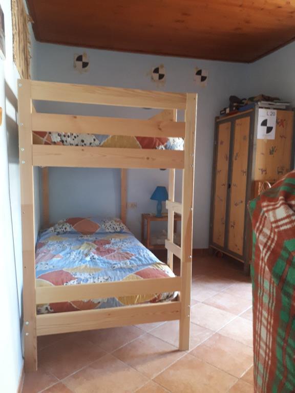 casa indipendente in vendita a Montereale in zona Cesaproba
