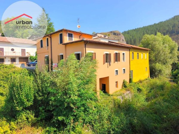 appartamento in vendita a Montereale in zona Marana