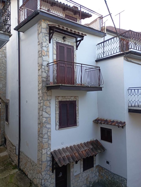 appartamento in vendita a Morino in zona Rendinara