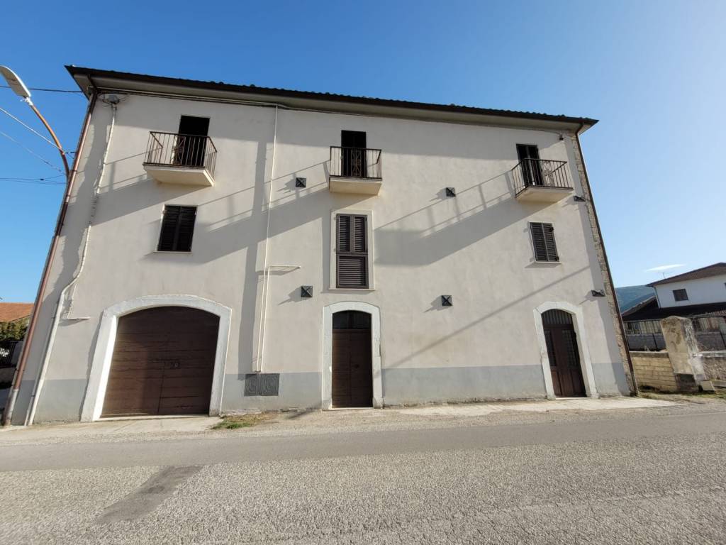 casa indipendente in vendita a Navelli