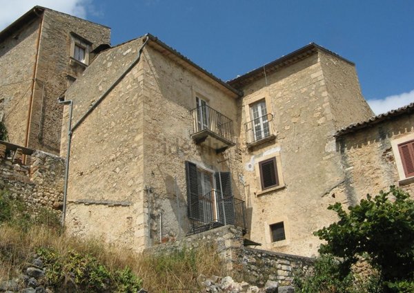 casa indipendente in vendita a Navelli